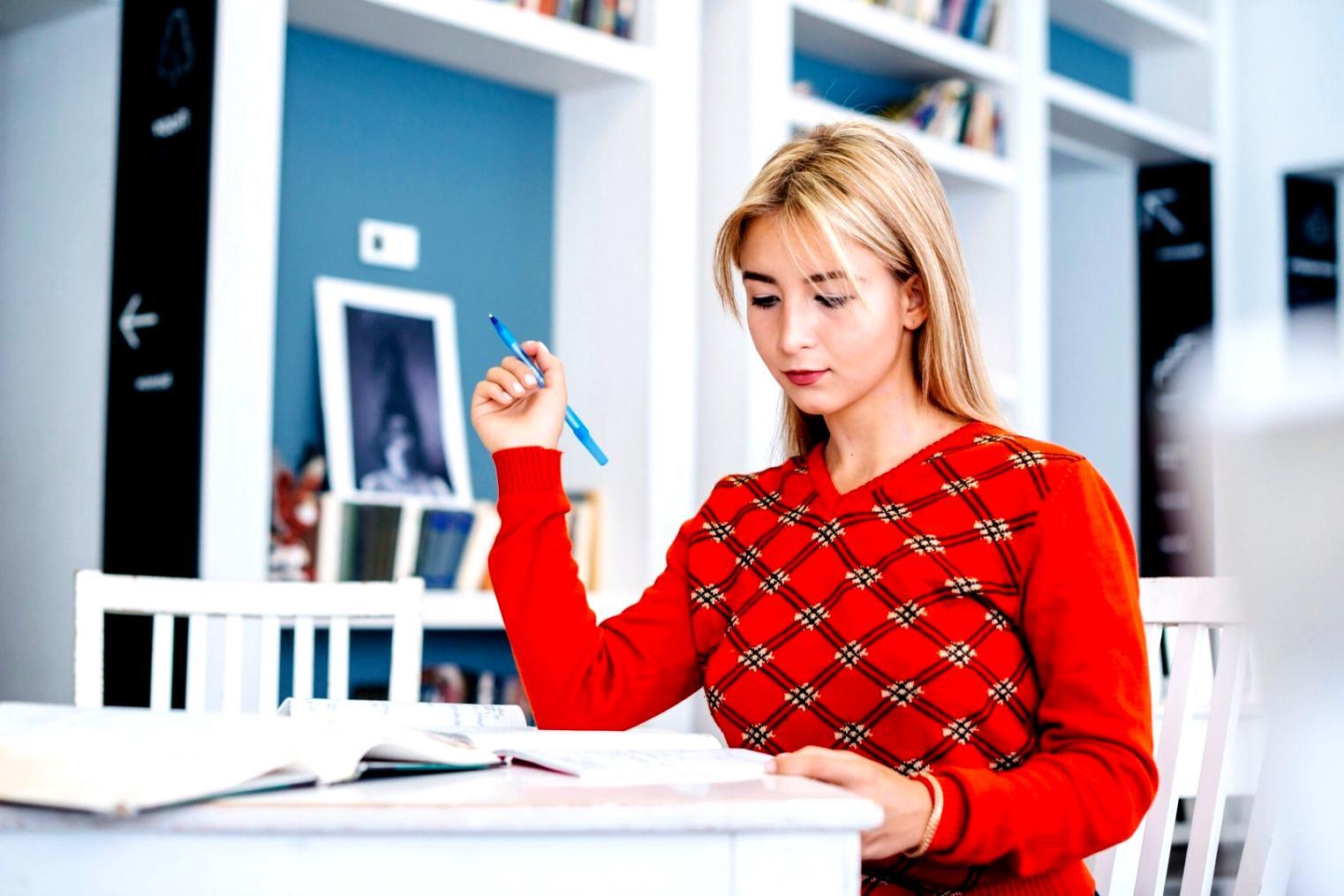 Conjunto de herramientas y recursos educativos para la gestión financiera práctica